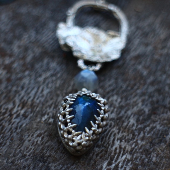 🌺Handmade Labradorite Lavender Necklace Pendant - Picture 2 of 4